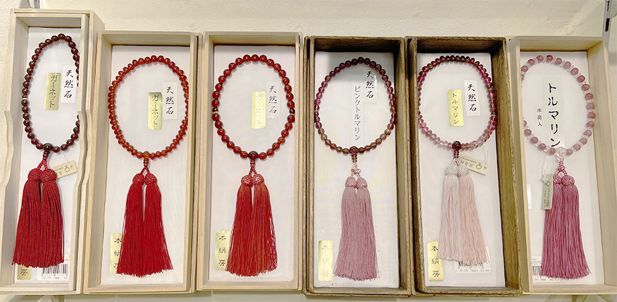 数珠コーナー女性用数珠　ガーネット　トルマリン　上野桜木店