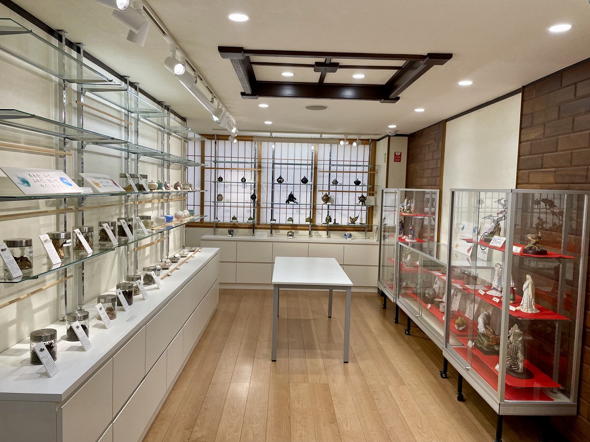 【香源 上野桜木店】「世界一小さな香道具美術館」開催中！貴重な香道具や香炉を展示しております！